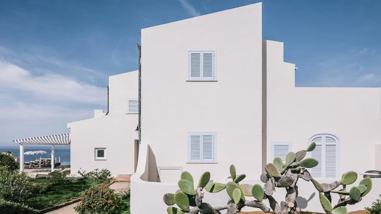 Mangia'S Favignana Resort 4*,